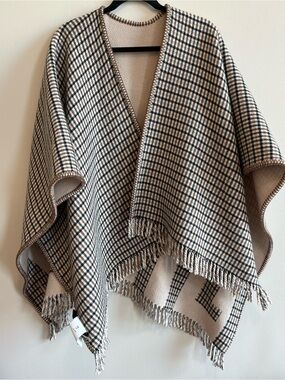 Golden Goose Beige and Brown Checked Knit Cape